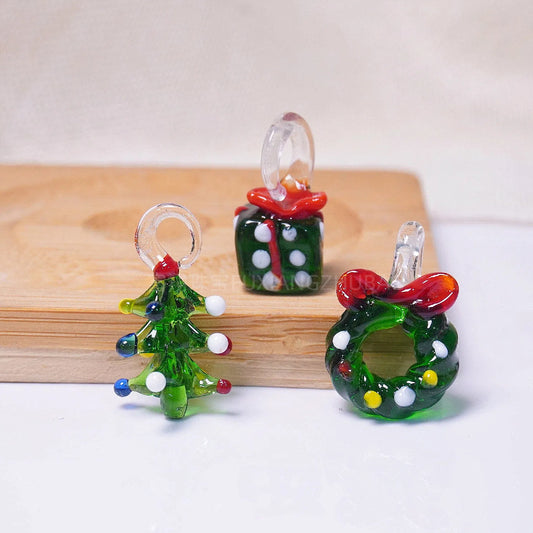 Festive Christmas Tree and Wreath Glass Beads by Acrijoy