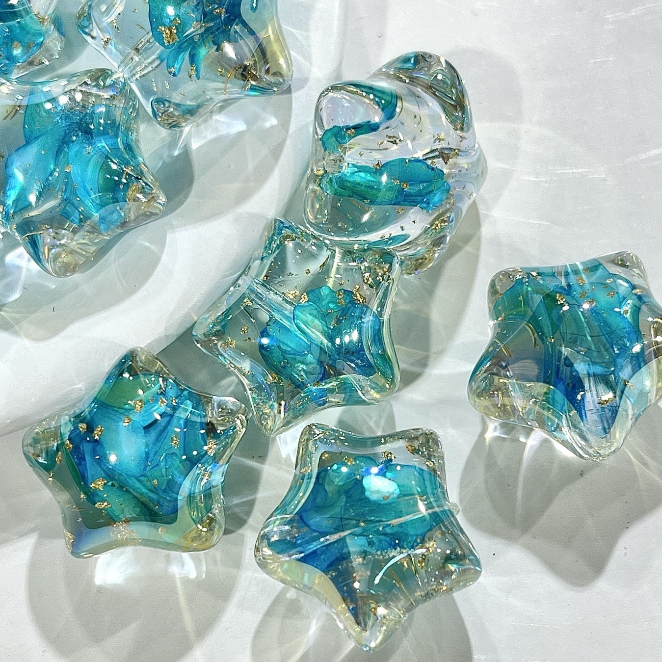 Shell Luster Electroplated Resin Star Beads Picture color-07 16mm by Acrijoy