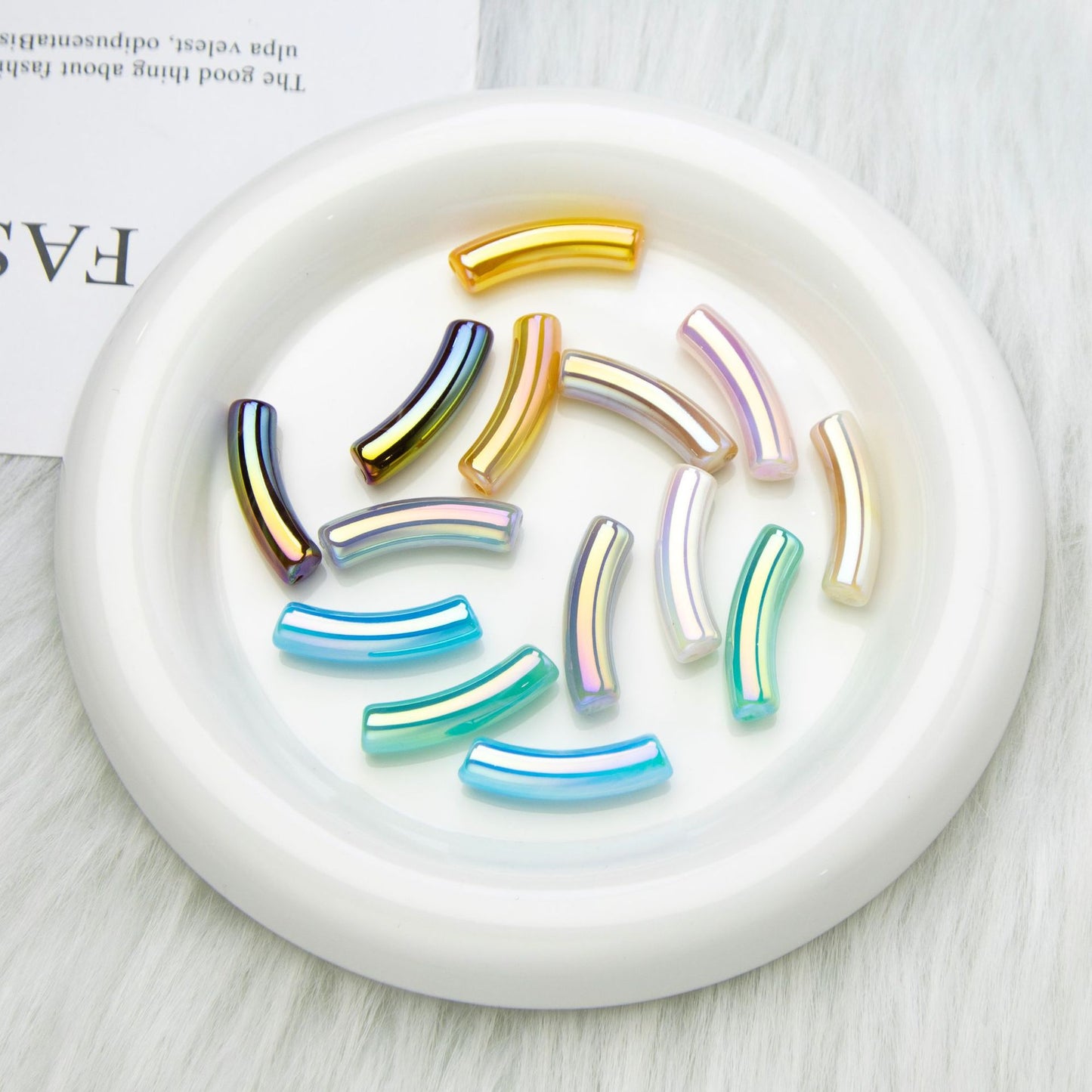 Minimalist U-Column Arc Beads