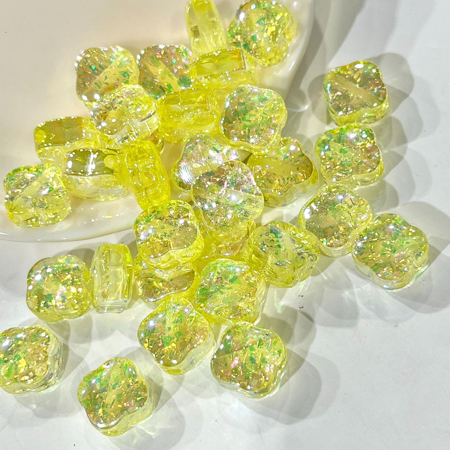 Cold Moon Faux Opal Shimmer Clover Resin Beads Picture color-05 by Acrijoy