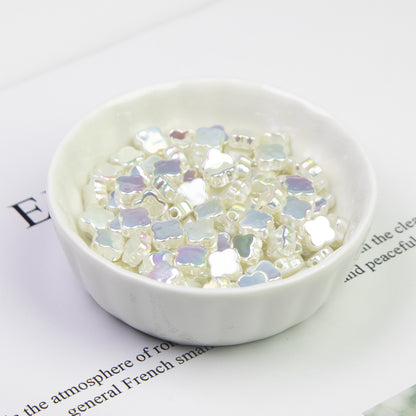 Baroque Clover Moonlight Pearl Charm