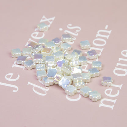 Baroque Clover Moonlight Pearl Charm