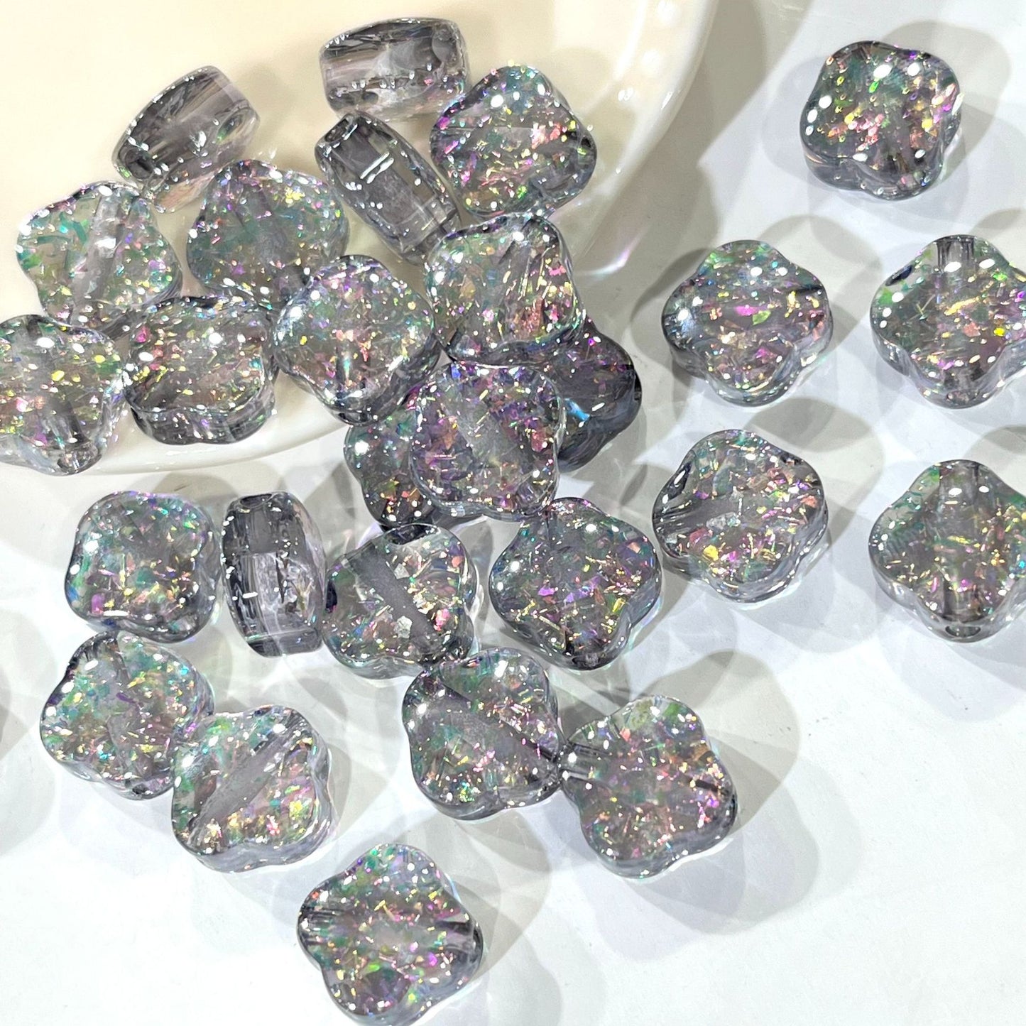 Cold Moon Faux Opal Shimmer Clover Resin Beads Picture color-03 by Acrijoy