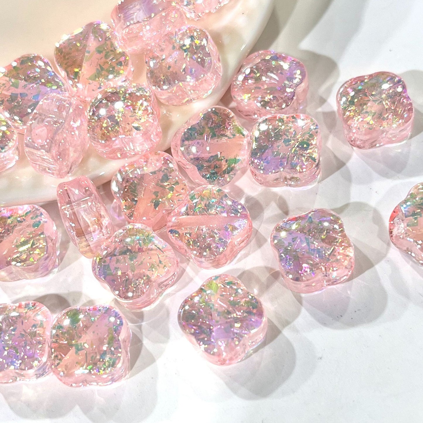 Cold Moon Faux Opal Shimmer Clover Resin Beads Picture color-04 by Acrijoy