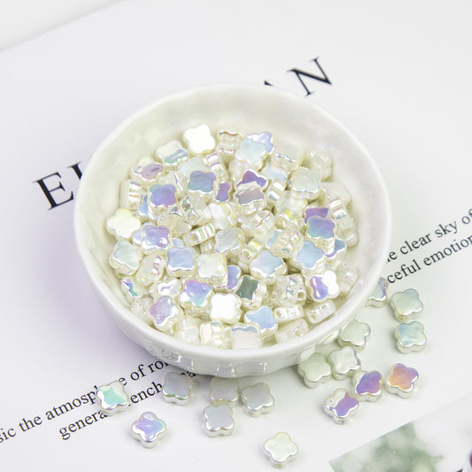 Baroque Clover Moonlight Pearl Charm